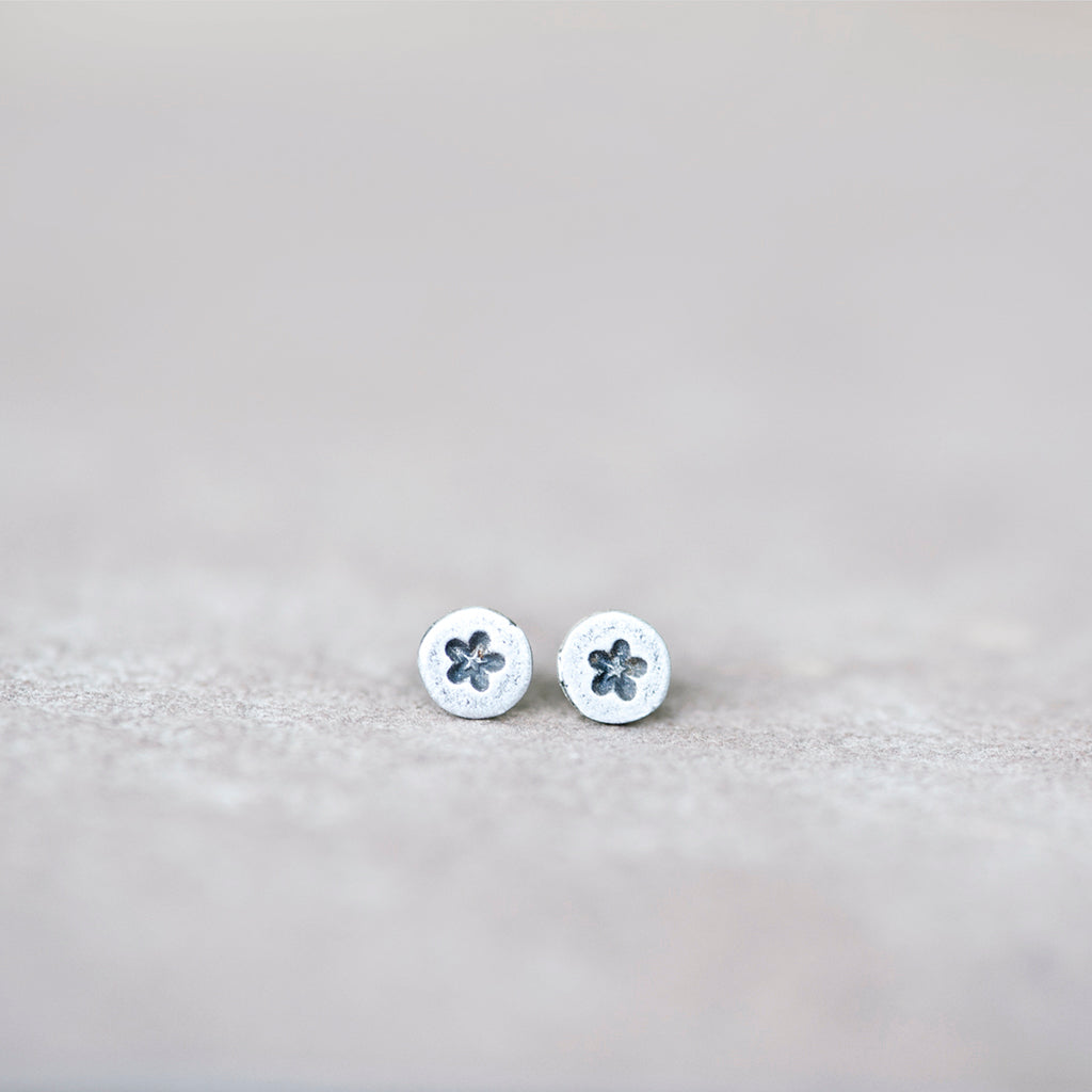 Circle Silver Star Stud Earrings from Jester Swink
